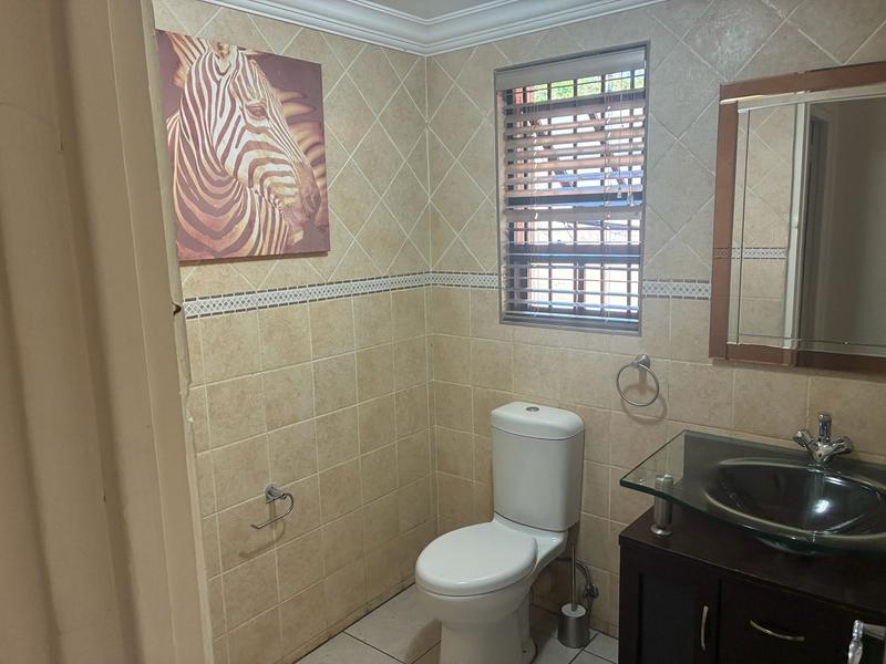 To Let 4 Bedroom Property for Rent in Waterkloof A H Gauteng