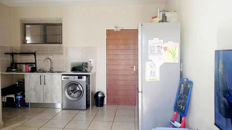 1 Bedroom Property for Sale in Whiteridge Gauteng