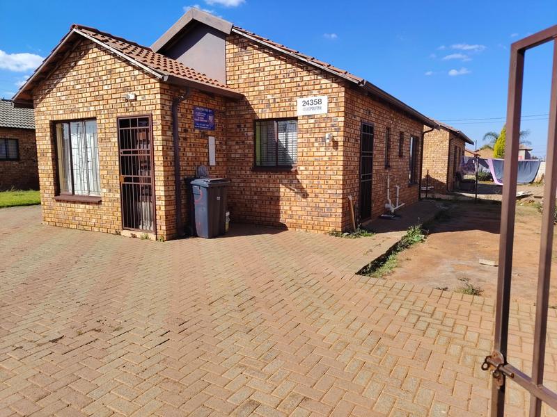 To Let 3 Bedroom Property for Rent in Protea Glen Gauteng
