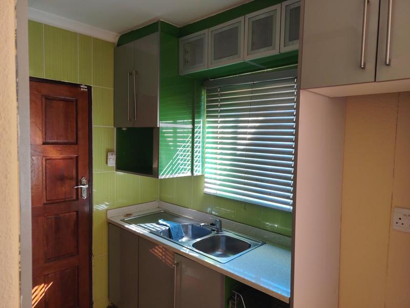 To Let 3 Bedroom Property for Rent in Protea Glen Gauteng