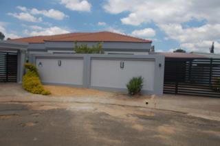4 Bedroom Property for Sale in Palm Ridge Gauteng