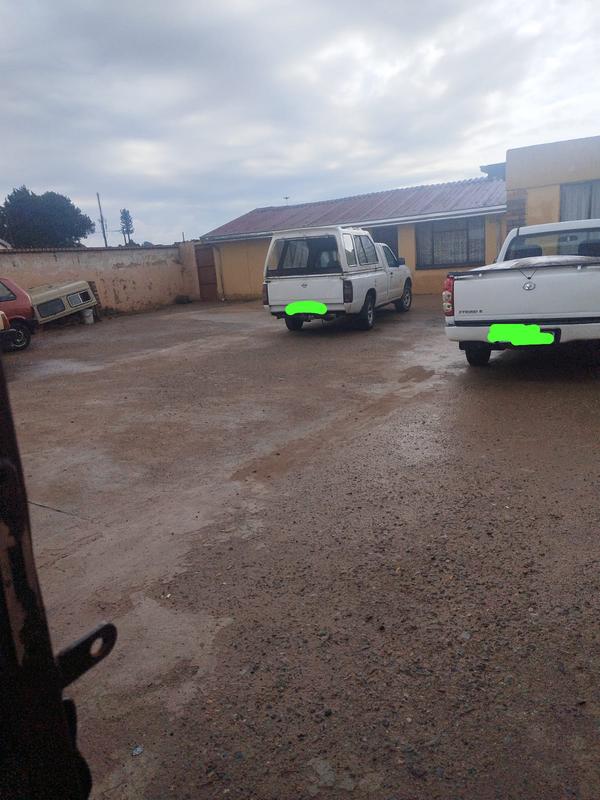 2 Bedroom Property for Sale in Moroka Gauteng