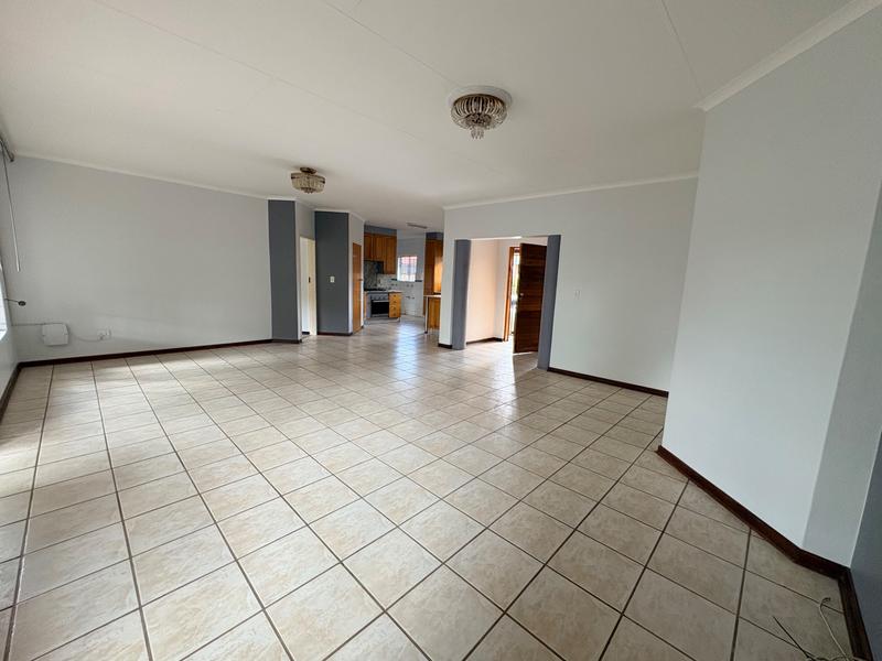 4 Bedroom Property for Sale in Hennopspark Gauteng
