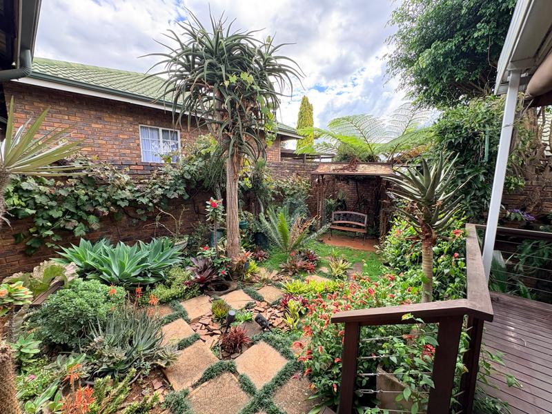 4 Bedroom Property for Sale in Hennopspark Gauteng