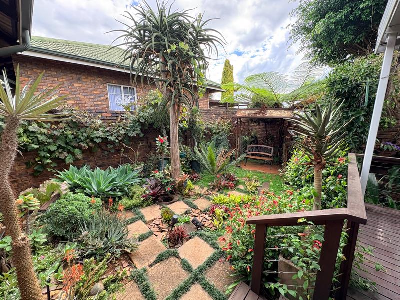 4 Bedroom Property for Sale in Hennopspark Gauteng