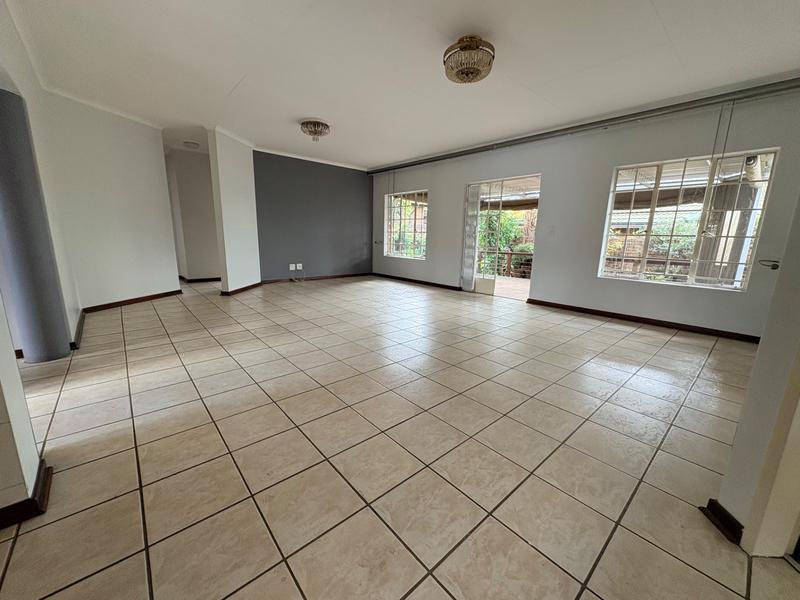 4 Bedroom Property for Sale in Hennopspark Gauteng