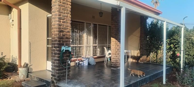2 Bedroom Property for Sale in Rant En Dal Gauteng