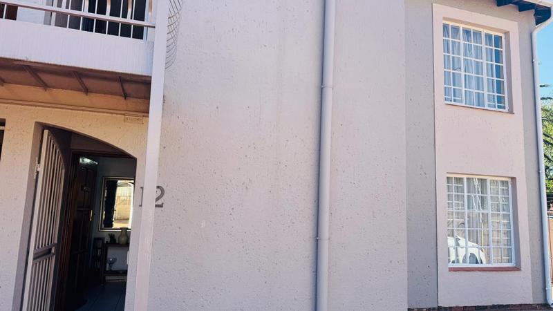 2 Bedroom Property for Sale in Lambton Gauteng