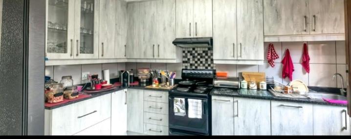 2 Bedroom Property for Sale in Birchleigh Gauteng