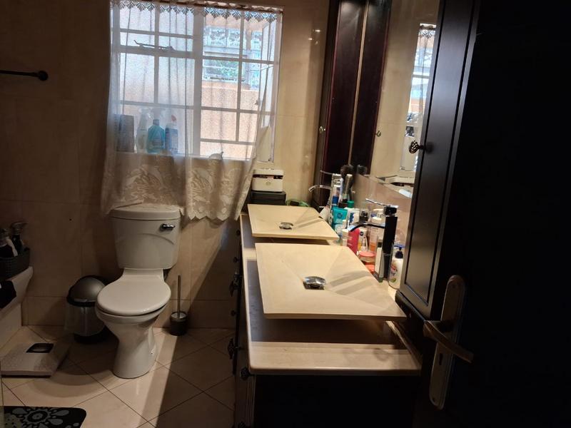 3 Bedroom Property for Sale in Oakdene Gauteng