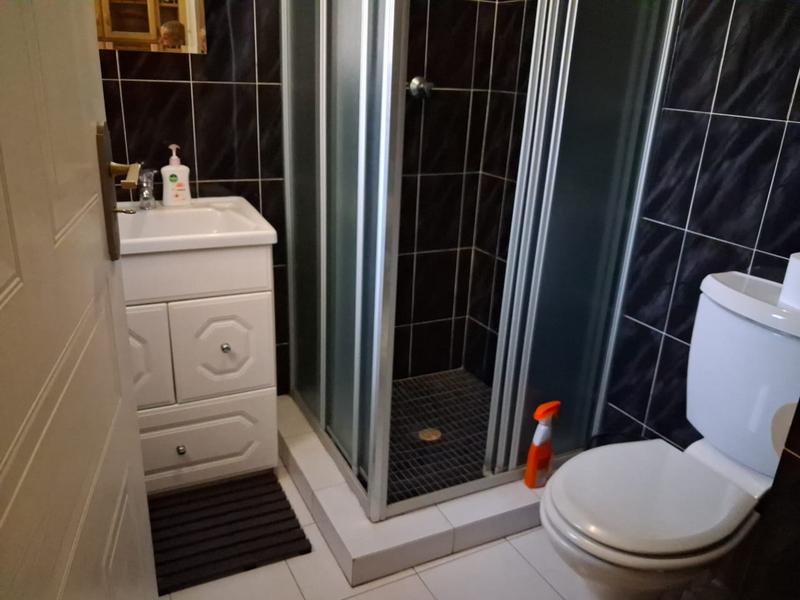 3 Bedroom Property for Sale in Oakdene Gauteng