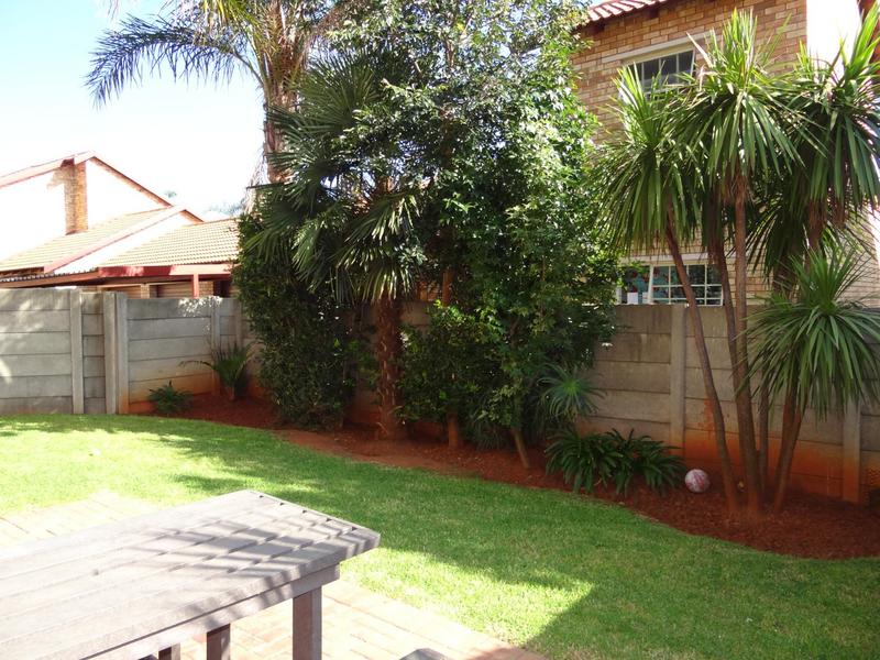 To Let 3 Bedroom Property for Rent in Allens Nek Gauteng