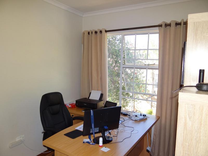To Let 3 Bedroom Property for Rent in Allens Nek Gauteng