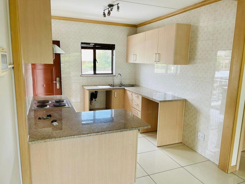 To Let 2 Bedroom Property for Rent in Noordwyk Gauteng