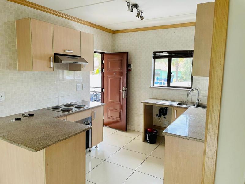 To Let 2 Bedroom Property for Rent in Noordwyk Gauteng