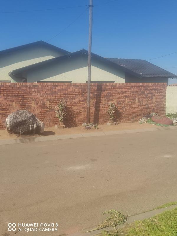 3 Bedroom Property for Sale in Jabavu Gauteng