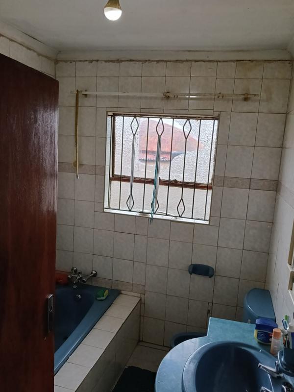 3 Bedroom Property for Sale in Jabavu Gauteng