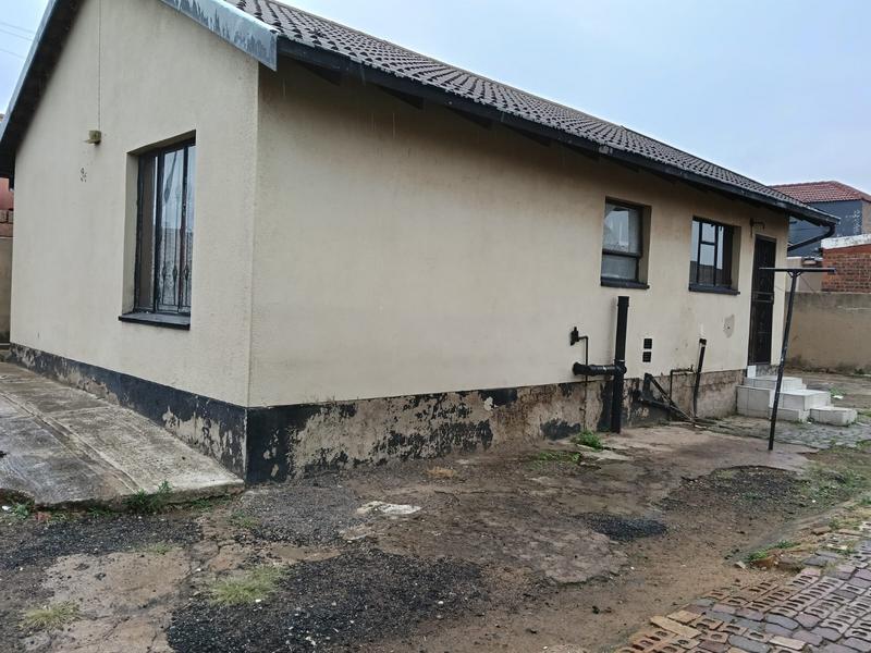 3 Bedroom Property for Sale in Jabavu Gauteng