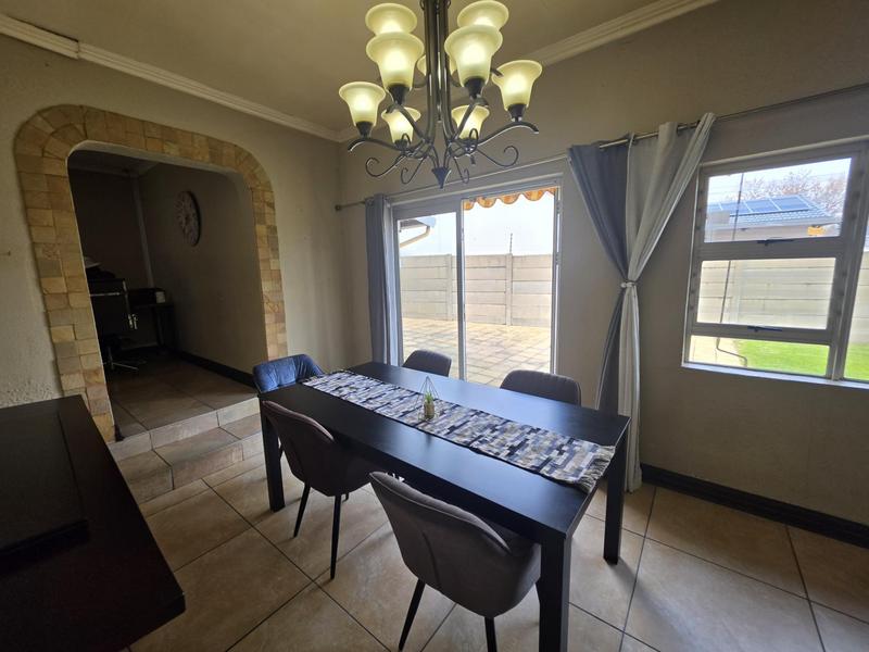 4 Bedroom Property for Sale in Brackendowns Gauteng