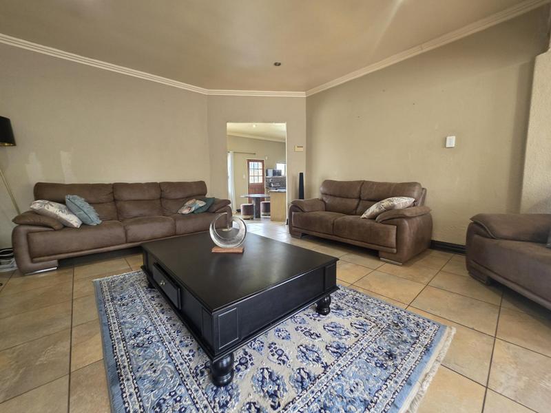 4 Bedroom Property for Sale in Brackendowns Gauteng
