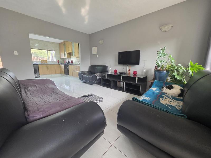 3 Bedroom Property for Sale in Brackenhurst Gauteng