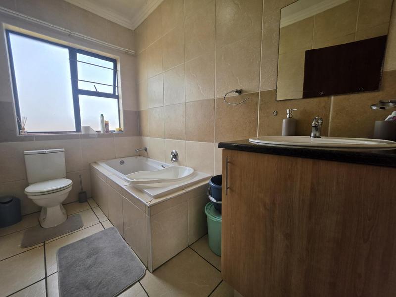2 Bedroom Property for Sale in Meyersdal Gauteng