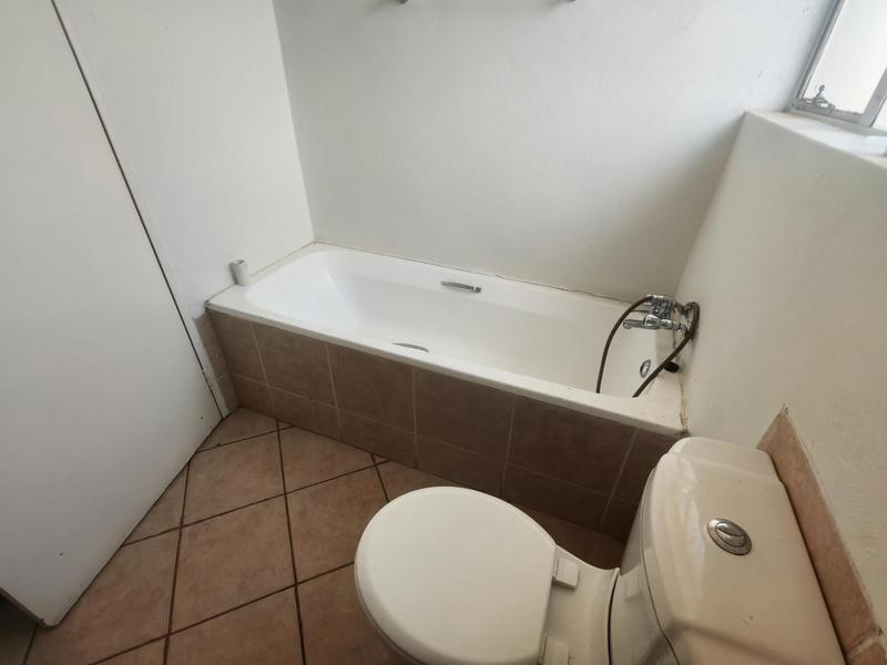 2 Bedroom Property for Sale in Halfway Gardens Gauteng