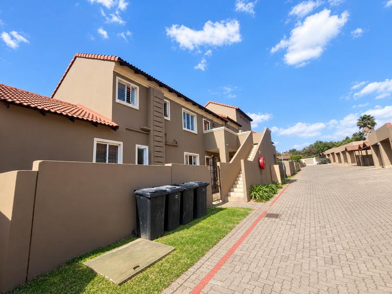 2 Bedroom Property for Sale in Halfway Gardens Gauteng
