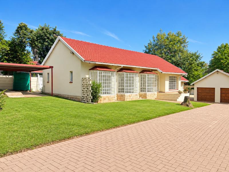 To Let 3 Bedroom Property for Rent in Wendywood Gauteng
