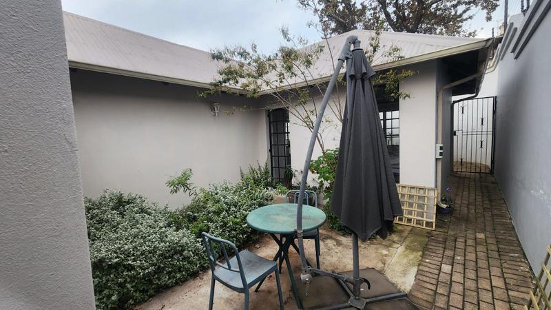 To Let 1 Bedroom Property for Rent in Parktown Gauteng