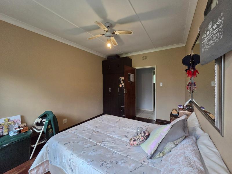 4 Bedroom Property for Sale in Monument Gauteng