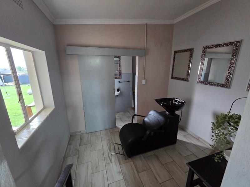 4 Bedroom Property for Sale in Monument Gauteng