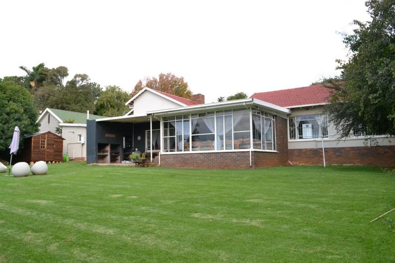 4 Bedroom Property for Sale in Monument Gauteng