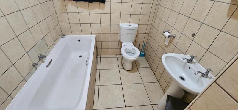 2 Bedroom Property for Sale in Sunnyside Gauteng