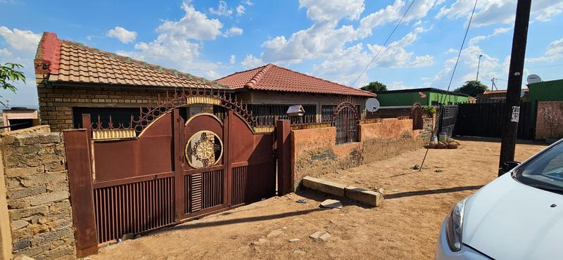 4 Bedroom Property for Sale in Soshanguve T Gauteng