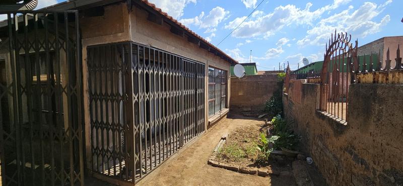 4 Bedroom Property for Sale in Soshanguve T Gauteng