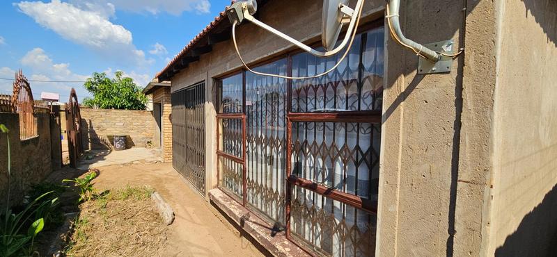 4 Bedroom Property for Sale in Soshanguve T Gauteng