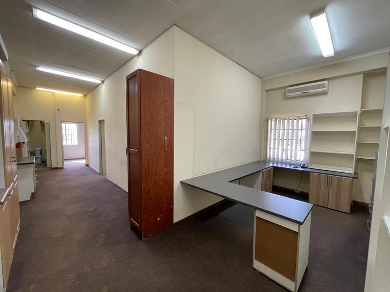 To Let Commercial Property for Rent in Rooihuiskraal Gauteng
