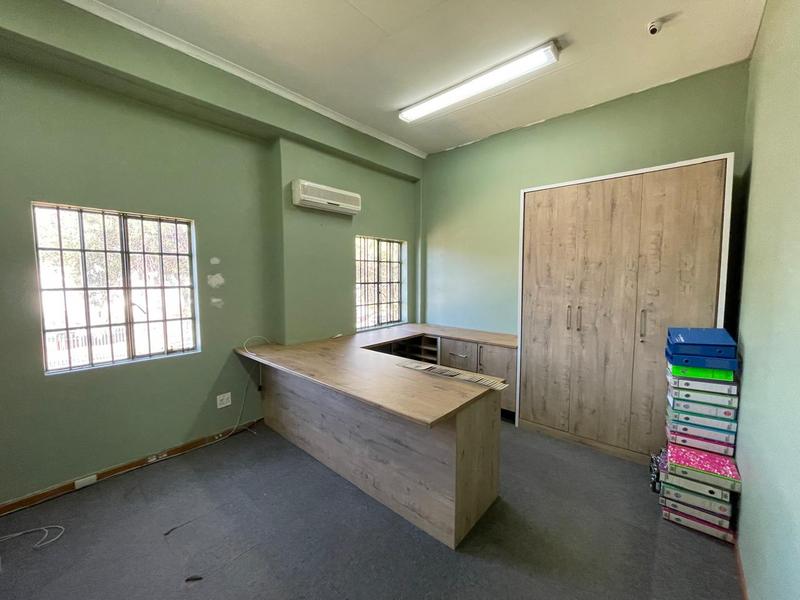 To Let Commercial Property for Rent in Rooihuiskraal Gauteng