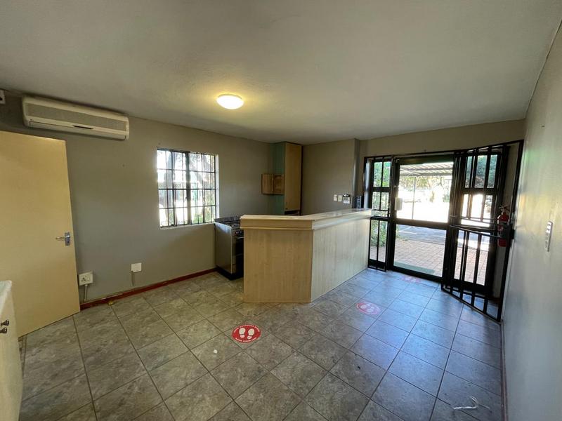 To Let Commercial Property for Rent in Rooihuiskraal Gauteng