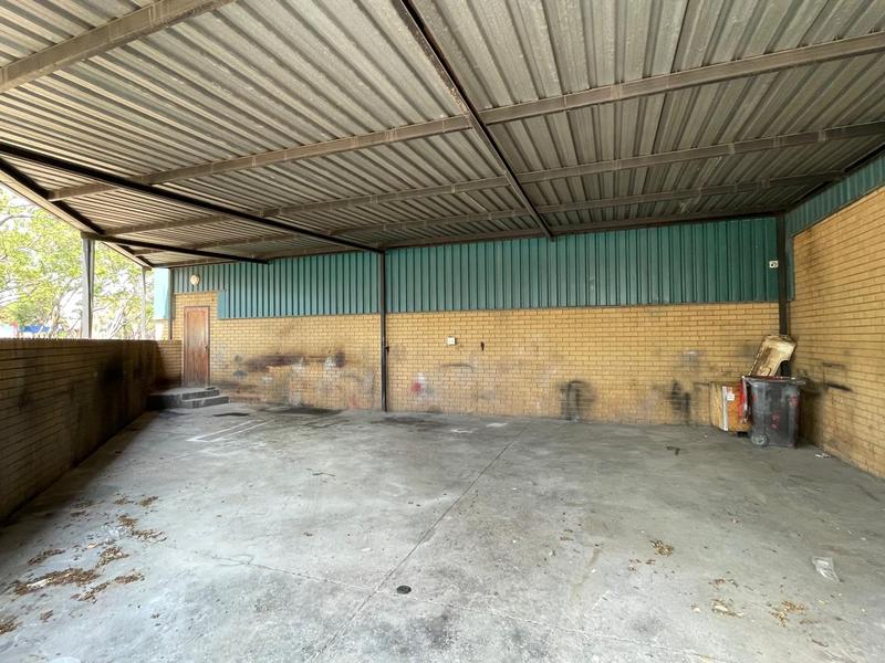To Let Commercial Property for Rent in Rooihuiskraal Gauteng
