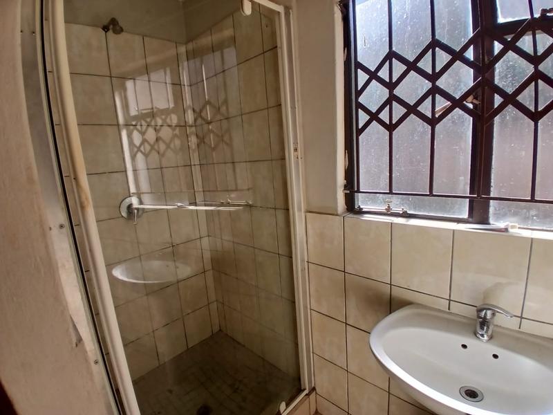 5 Bedroom Property for Sale in Olievenhoutbosch Gauteng