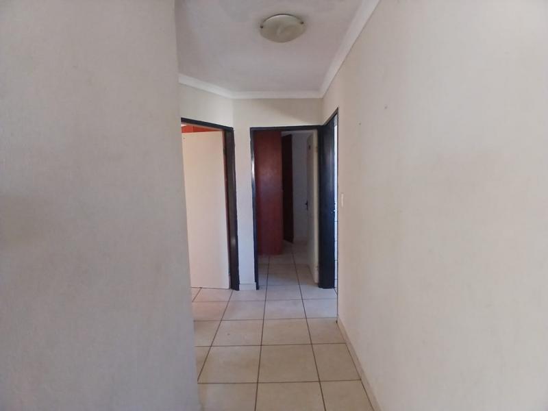 5 Bedroom Property for Sale in Olievenhoutbosch Gauteng