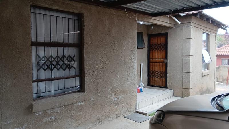 5 Bedroom Property for Sale in Olievenhoutbosch Gauteng