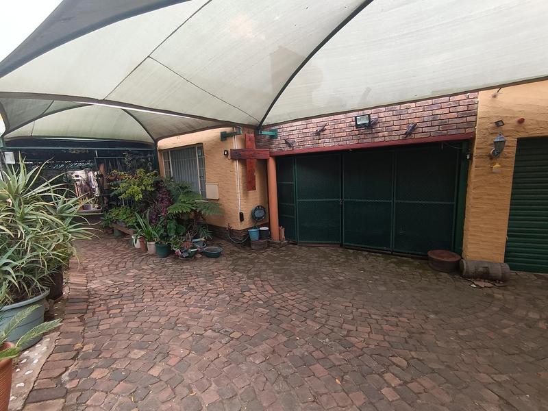 3 Bedroom Property for Sale in Woodmere Gauteng