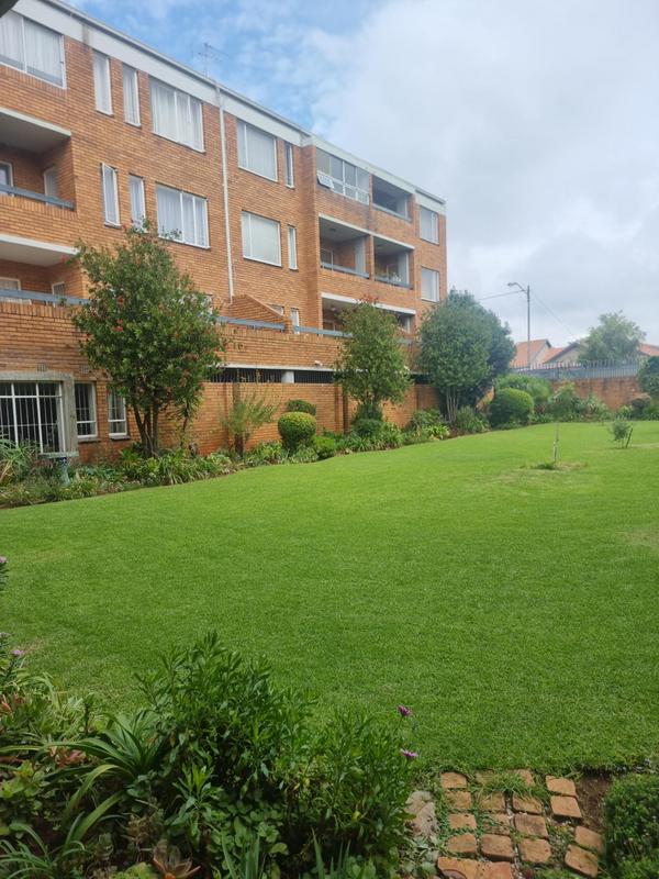 1 Bedroom Property for Sale in Malvern East Gauteng