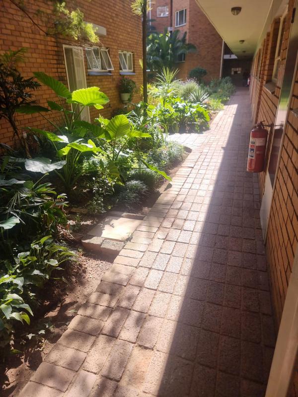 1 Bedroom Property for Sale in Malvern East Gauteng