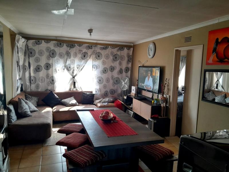 2 Bedroom Property for Sale in Jabulani Gauteng