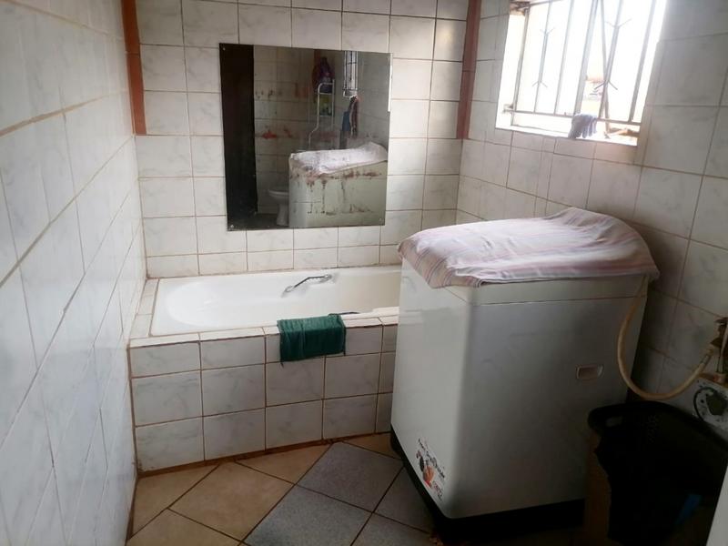 3 Bedroom Property for Sale in Roodekop Gauteng
