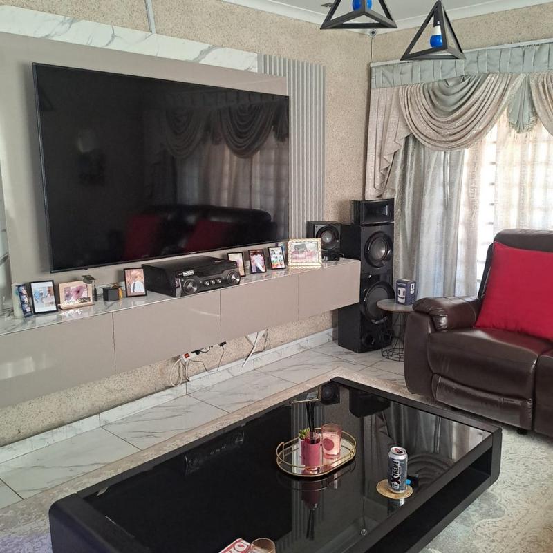 3 Bedroom Property for Sale in Westonaria Gauteng